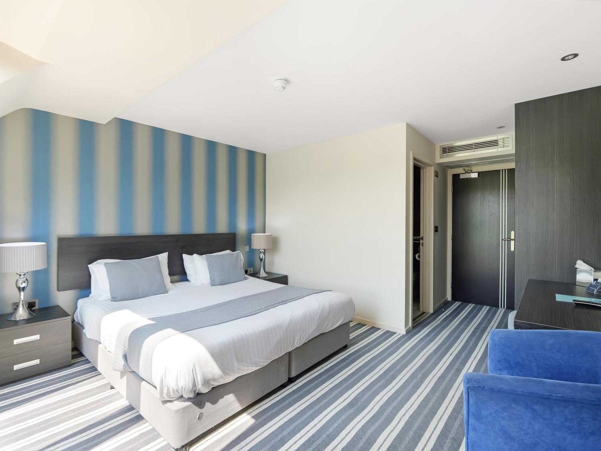 Wharton Park Golf & Country Club Bed & Breakfast Бюдли Екстериор снимка